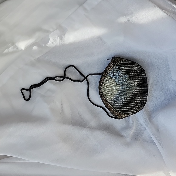 Vintage Carla Marchi Black and Gold Beaded Evening Shoulder/Crossbody Bag, $40 - Picture 4 of 7